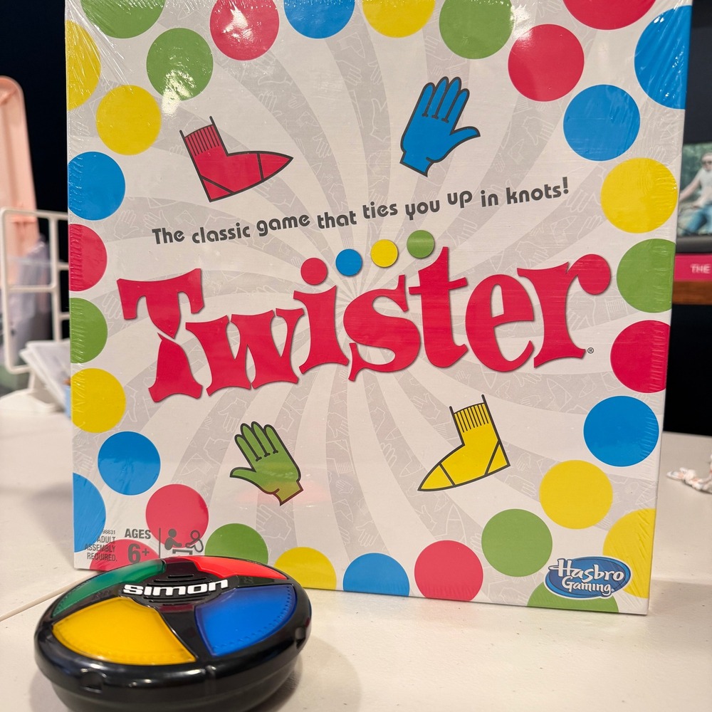 Retro 80's Classic Twister Game(sealed) & Simon Says Party Family Game Night Kid